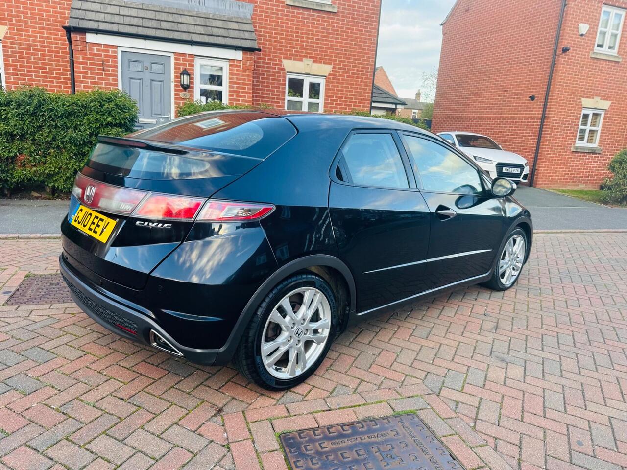 Honda Civic — photo 27