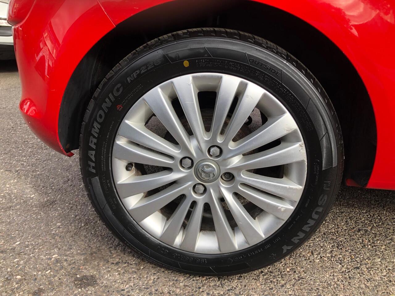 Vauxhall Corsa — photo 12