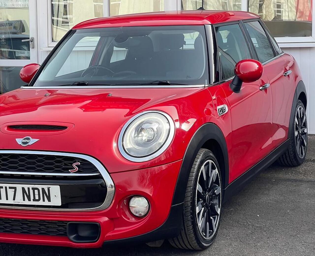 MINI Hatch — photo 28
