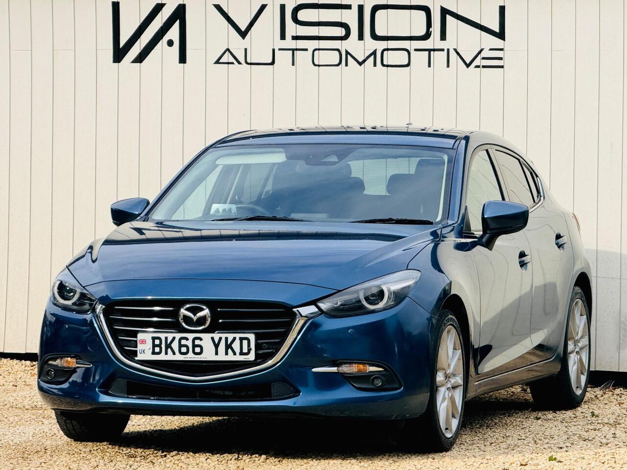 Mazda Mazda3 — photo 20