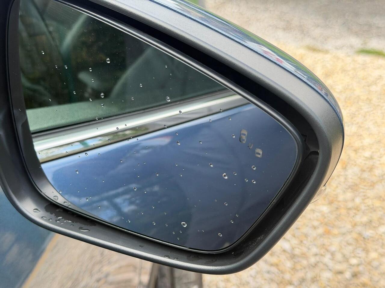 Ford Kuga — photo 36