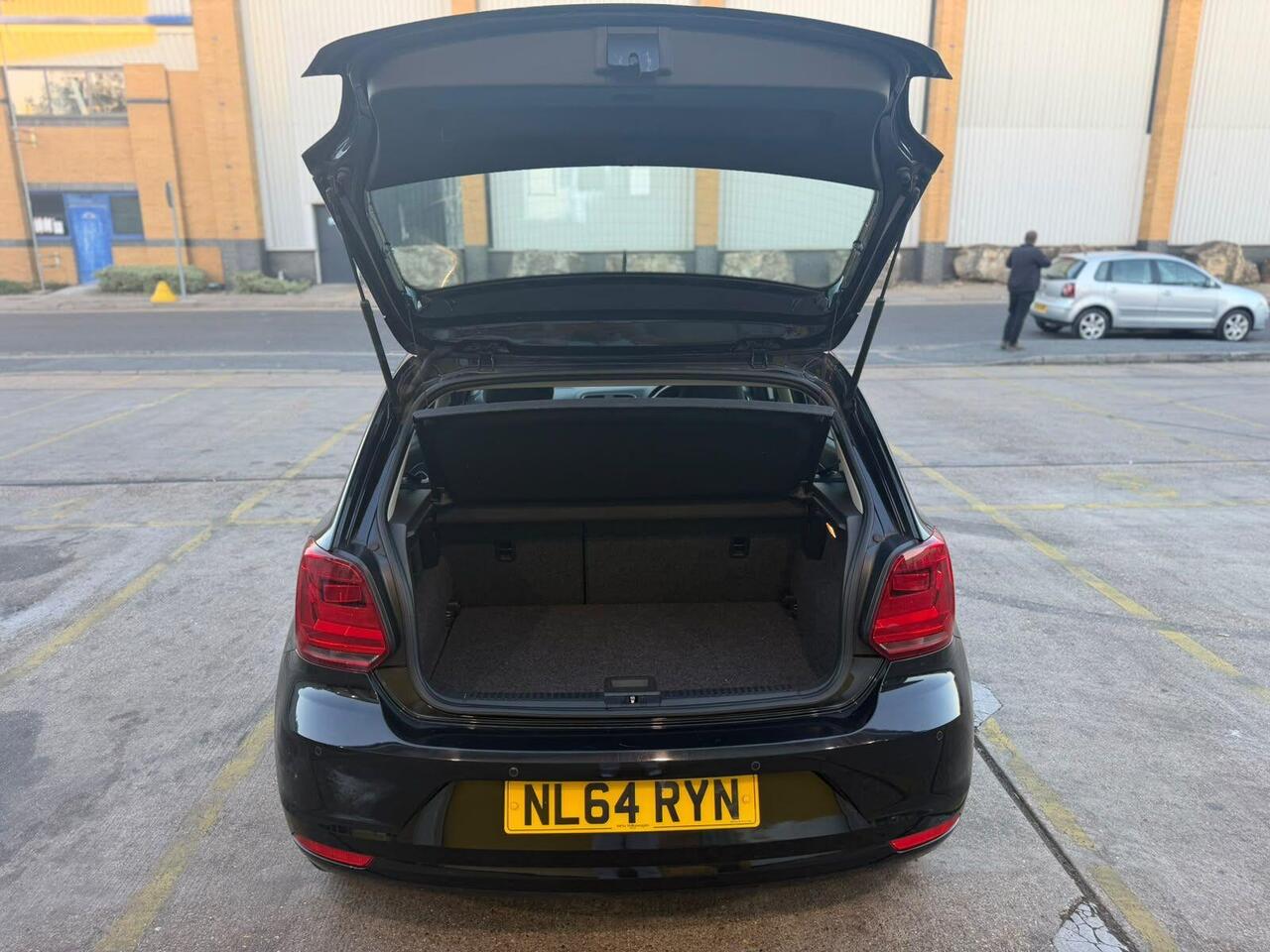 Volkswagen Polo — photo 6