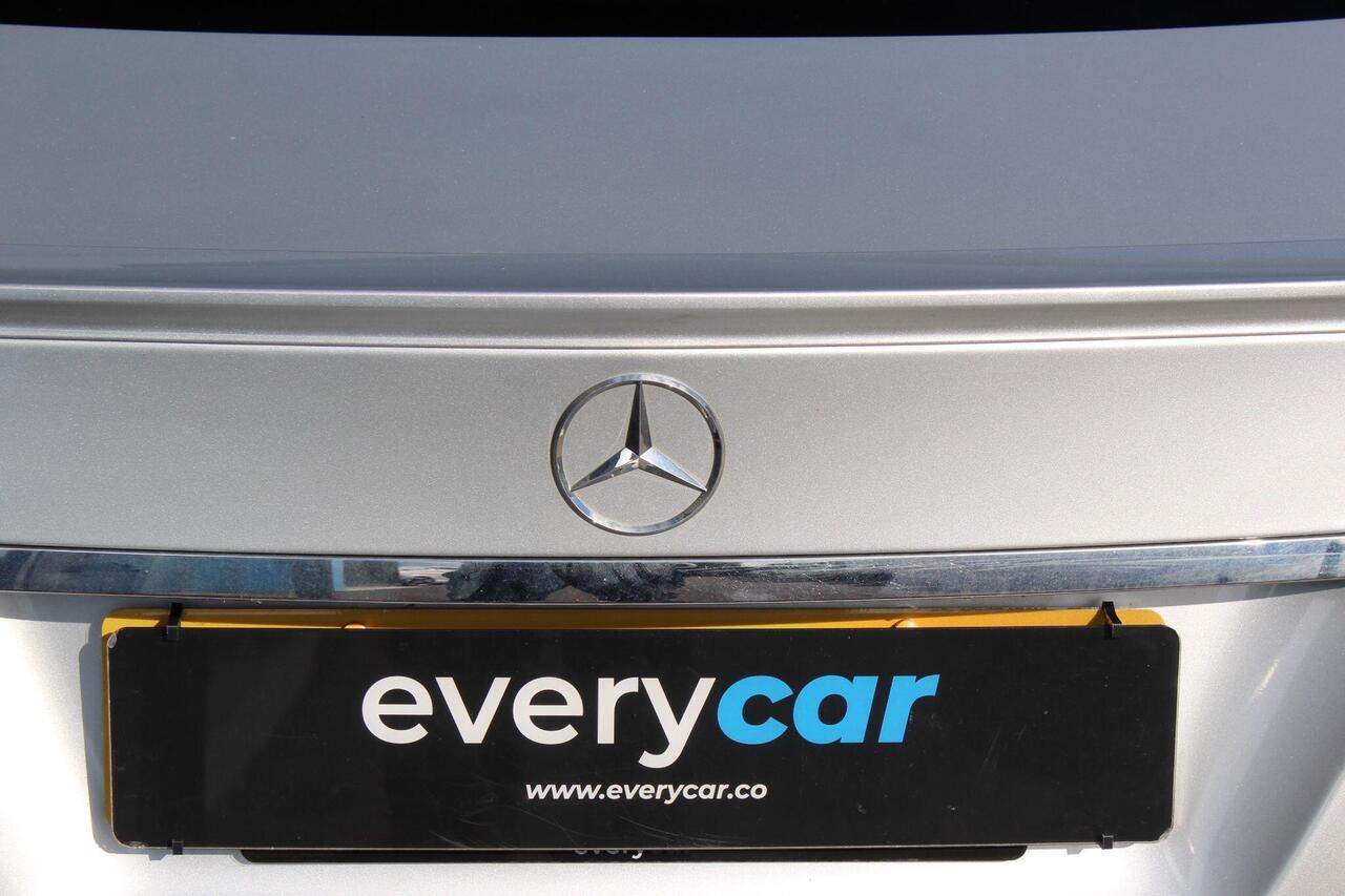 Mercedes-Benz C Class — photo 40