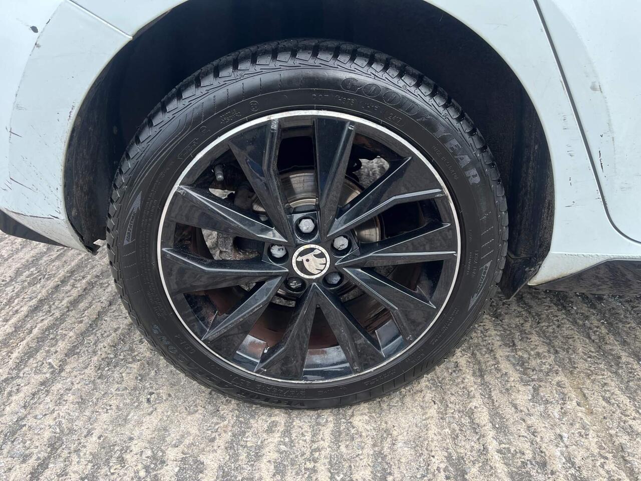 Skoda Fabia — photo 14