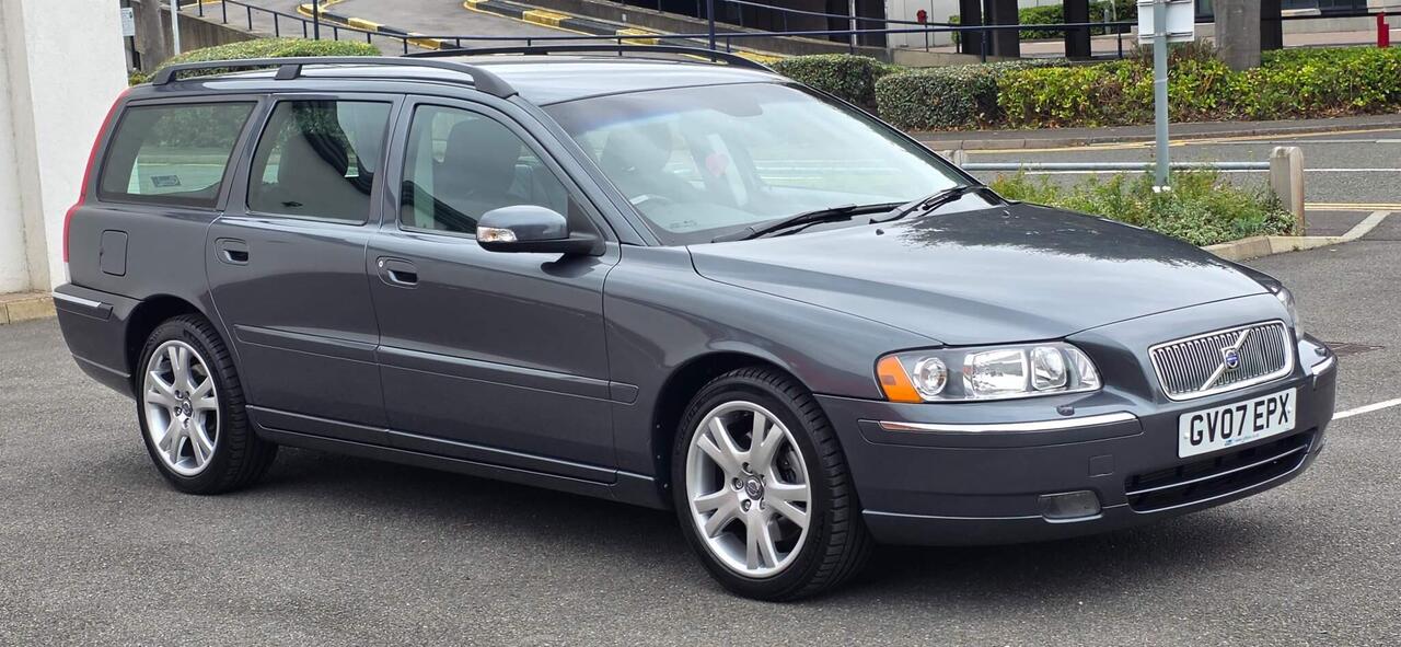 Volvo V70 — photo 99