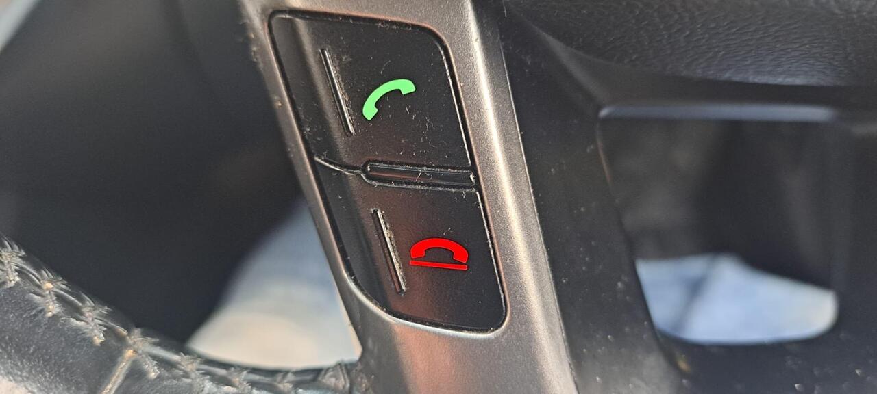 Kia Rio — photo 16