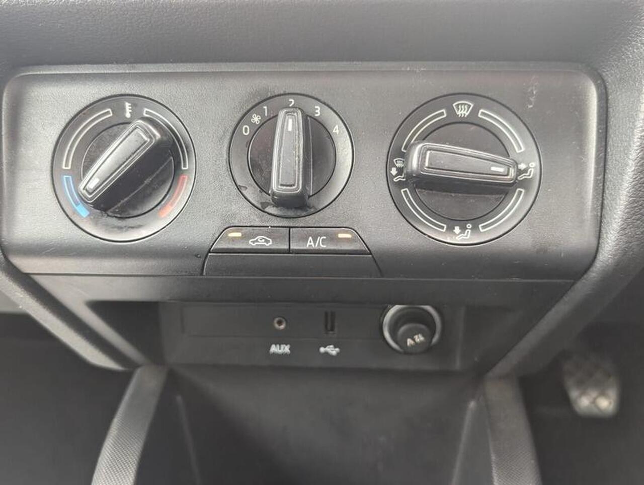 Skoda Fabia — photo 23