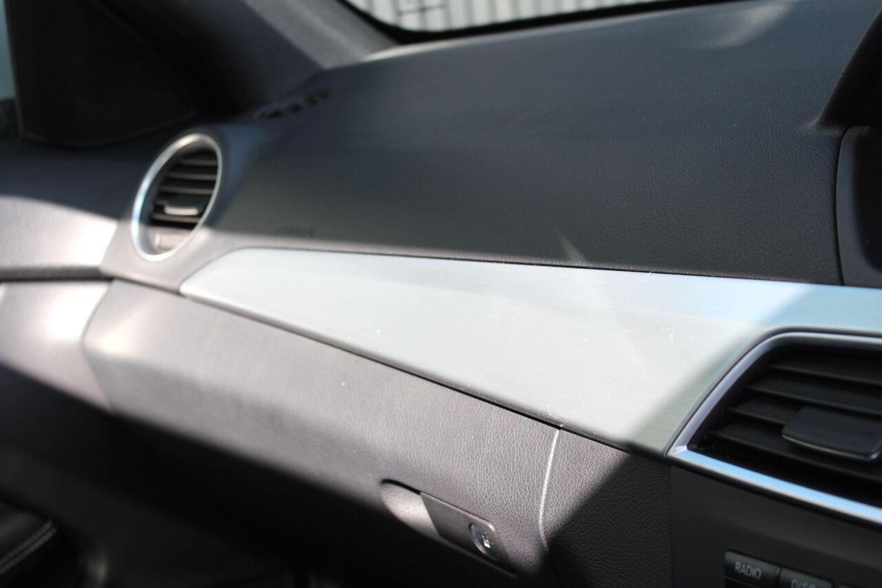 Mercedes-Benz C Class — photo 37