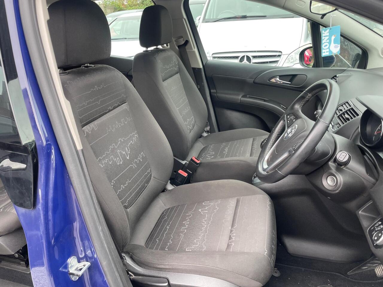 Vauxhall Meriva — photo 11