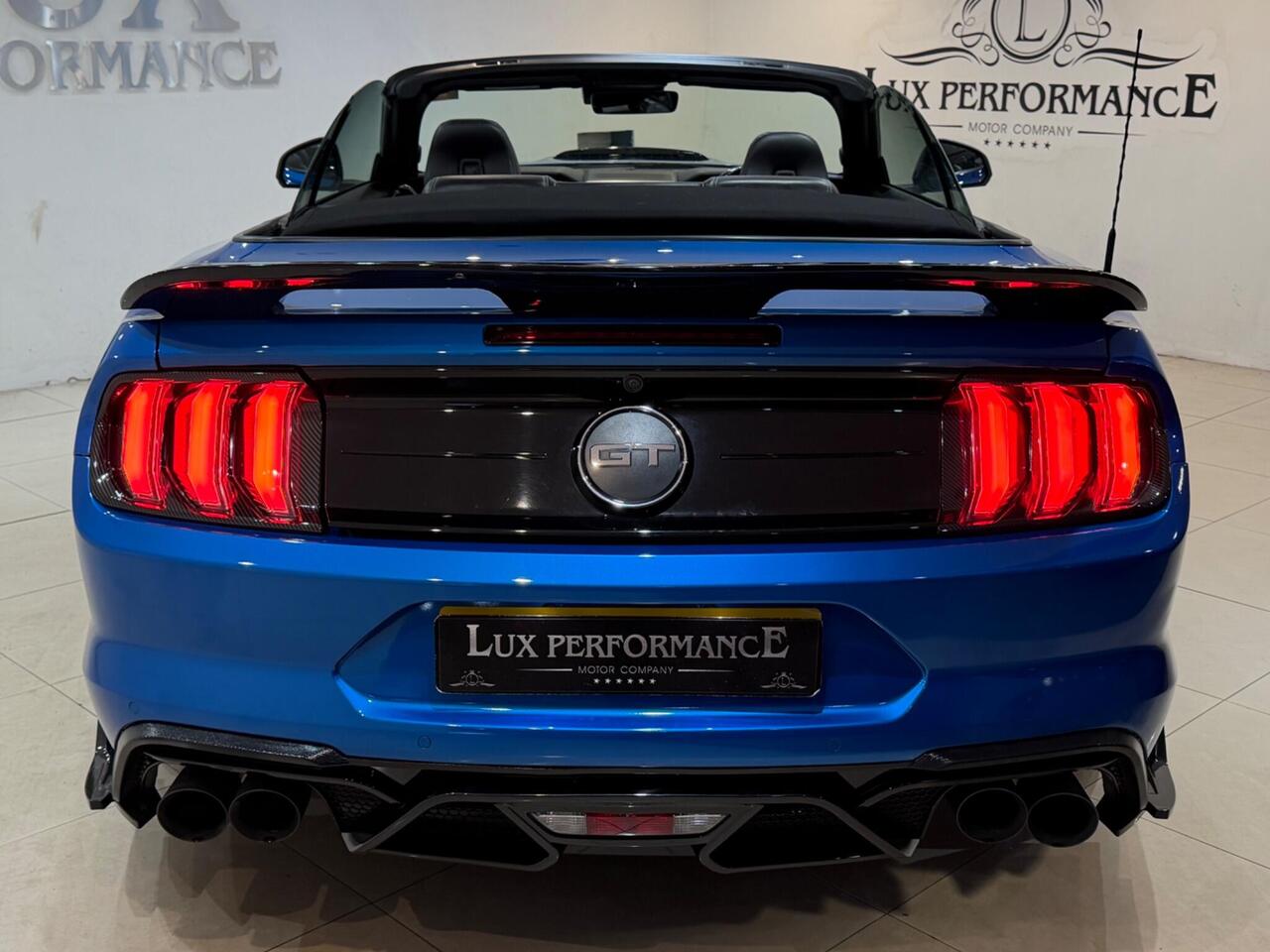Ford Mustang — photo 19