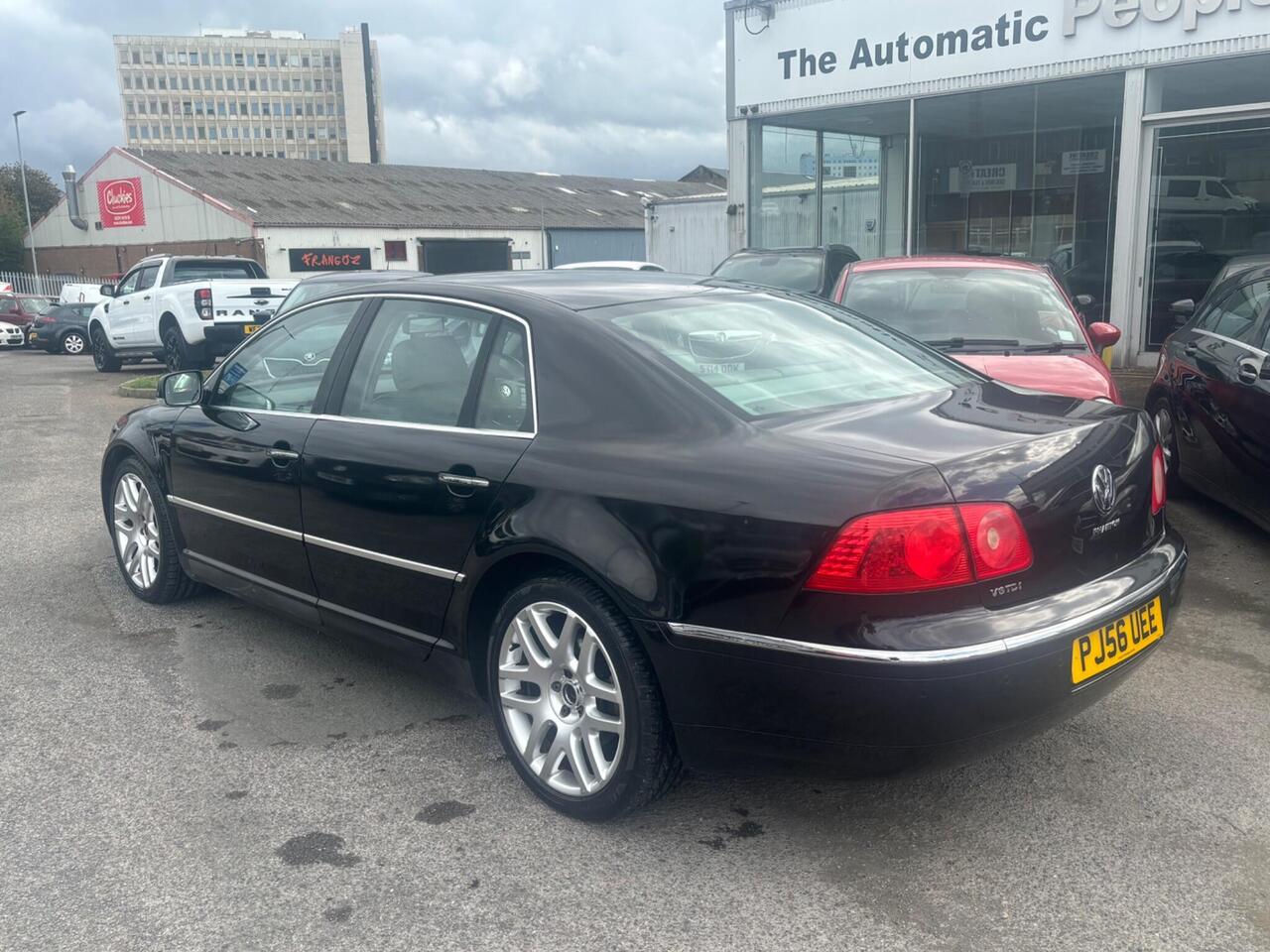 Volkswagen Phaeton — photo 6