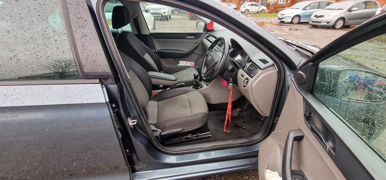 SEAT Toledo — photo 9