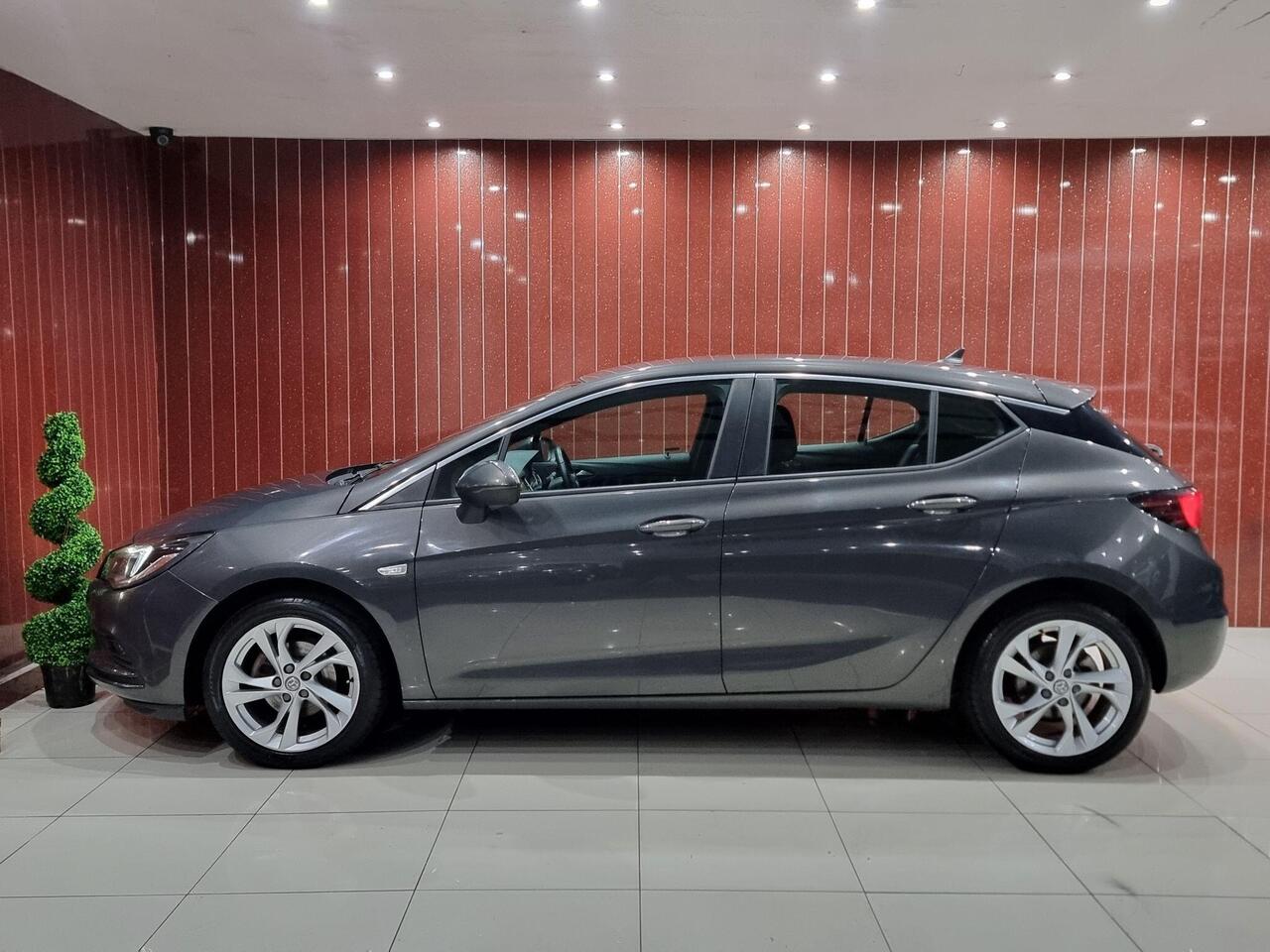 Vauxhall Astra — photo 5