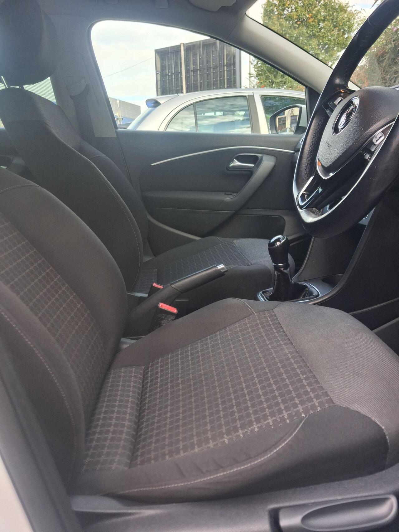 Volkswagen Polo — photo 30