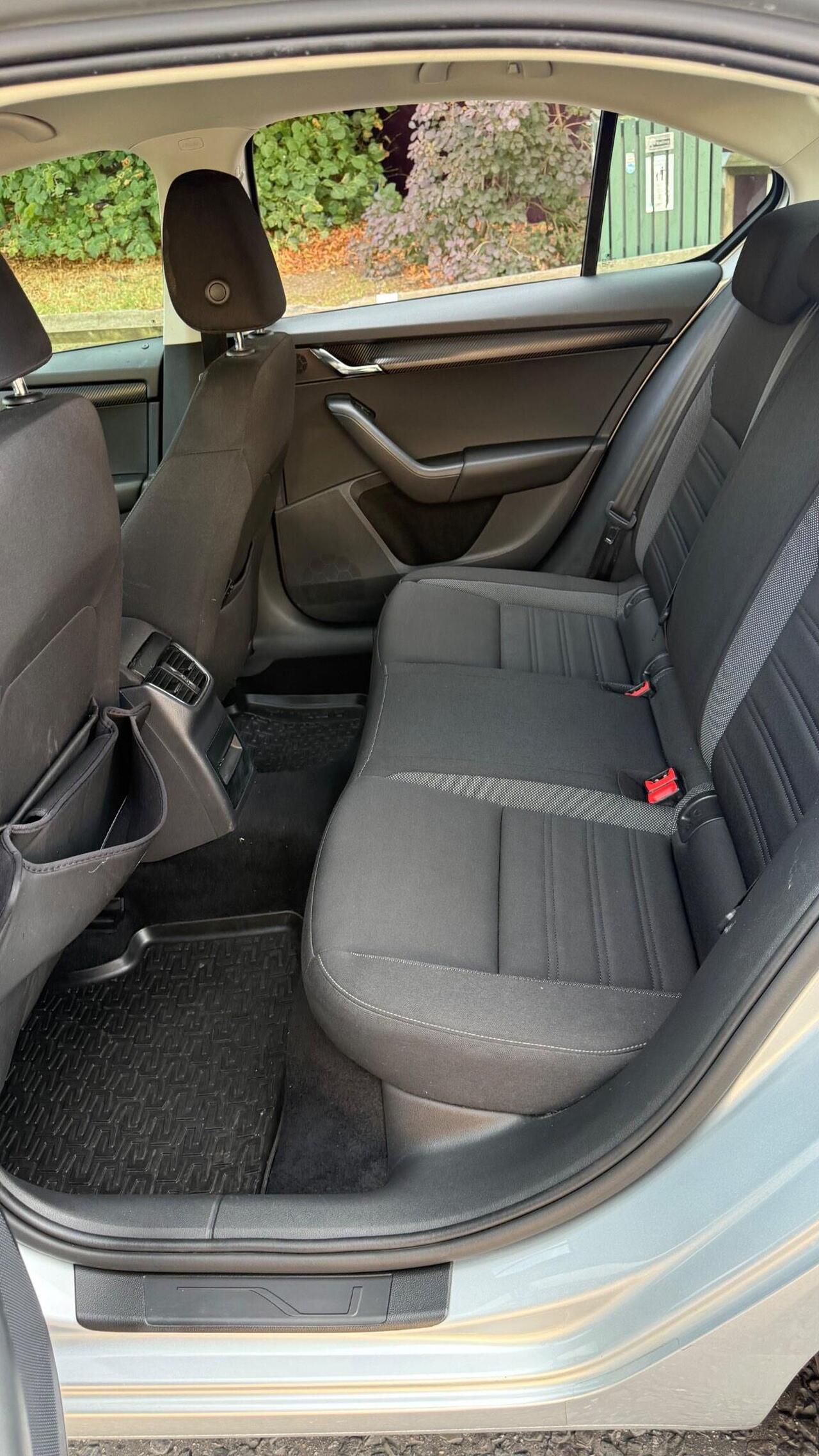 Skoda Octavia — photo 12