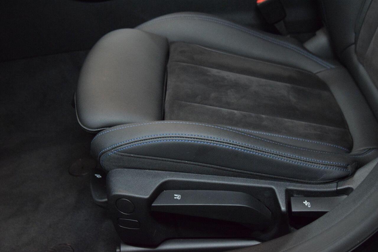 BMW i4 — photo 27