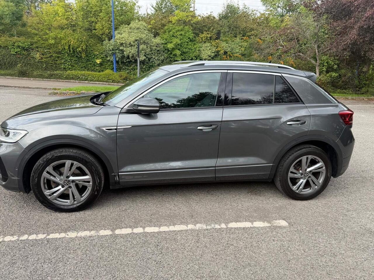 Volkswagen T-Roc — photo 4