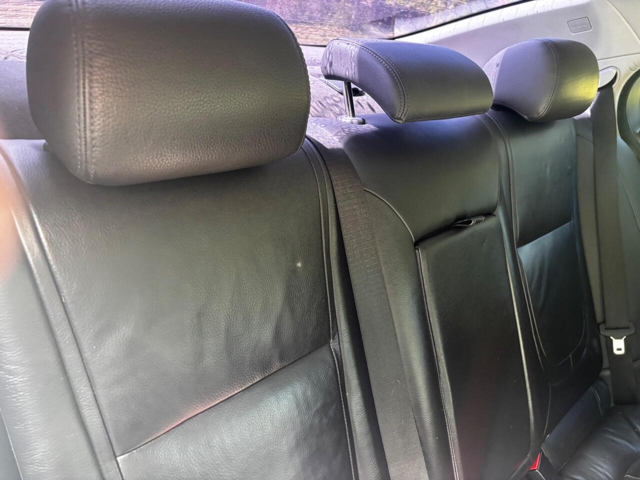 Jaguar XF — photo 24