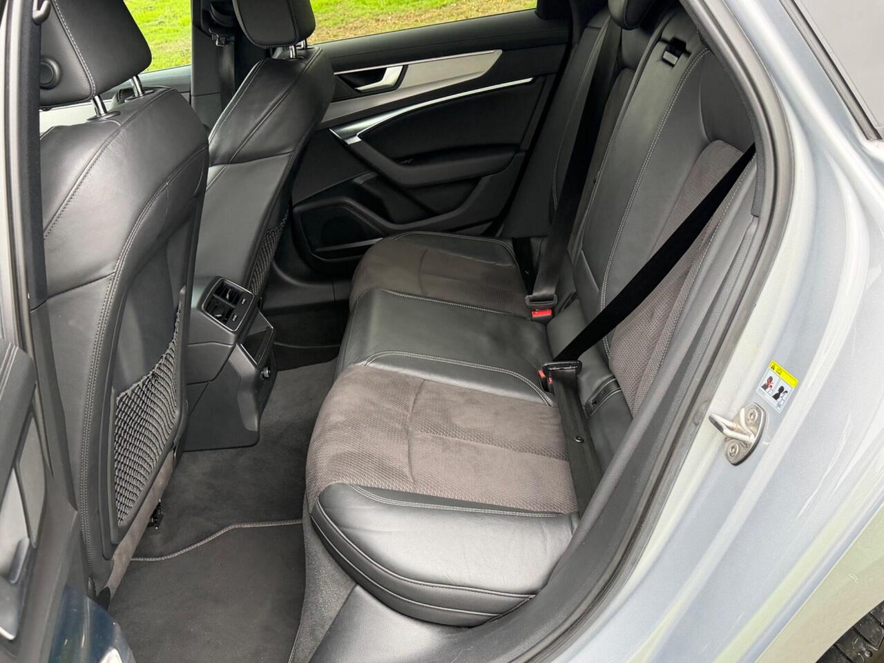 Audi A6 Avant — photo 36