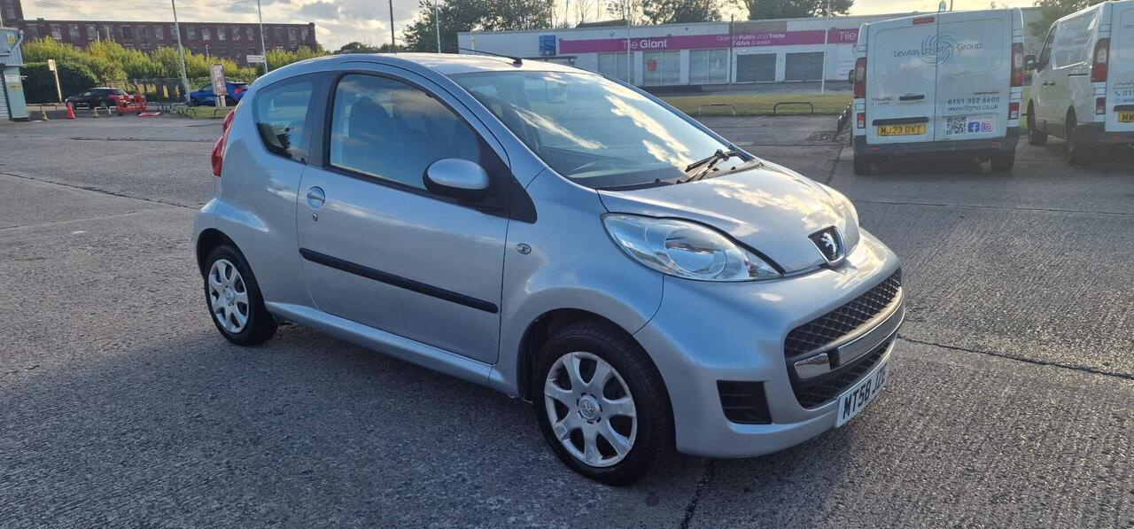Peugeot 107 — photo 1