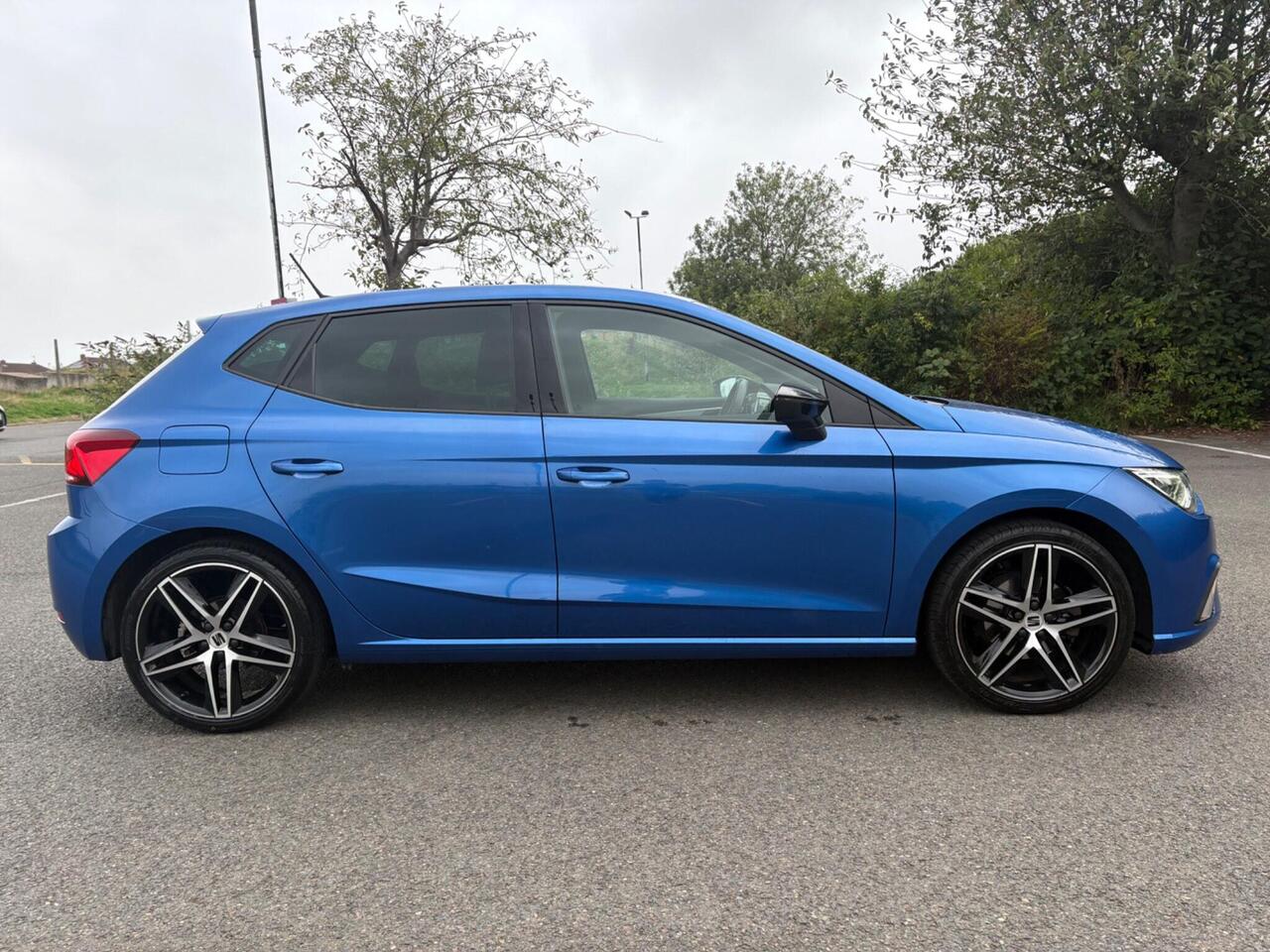 SEAT Ibiza — photo 5
