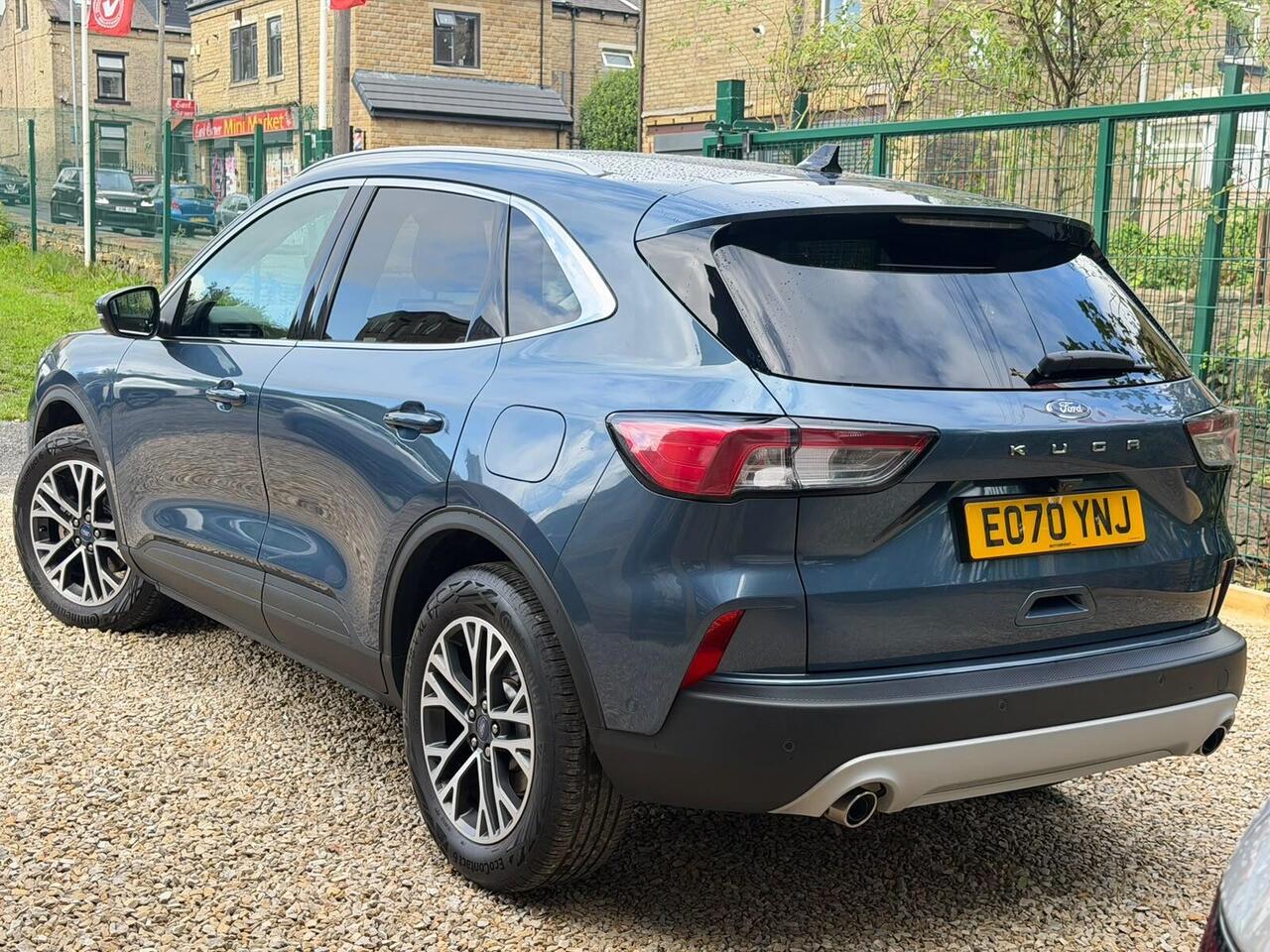 Ford Kuga — photo 7