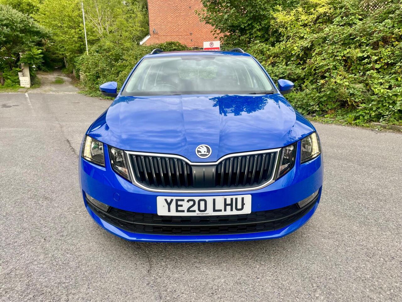 Skoda Octavia — photo 2