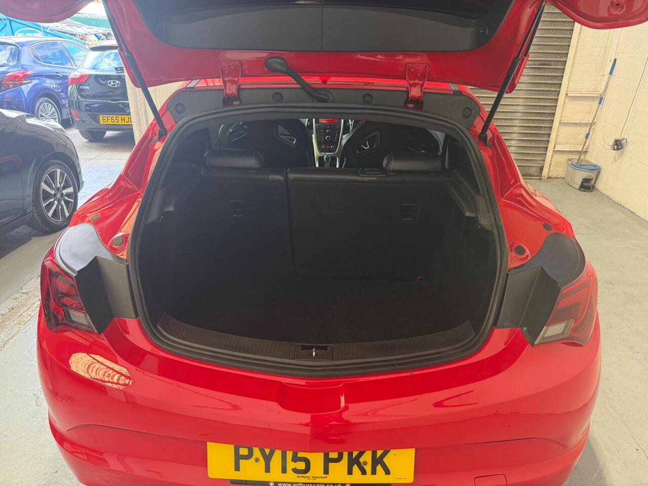 Vauxhall Astra GTC — photo 7