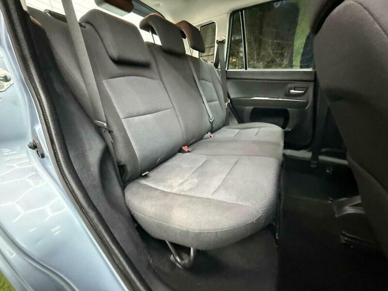 Mazda Mazda2 — photo 19