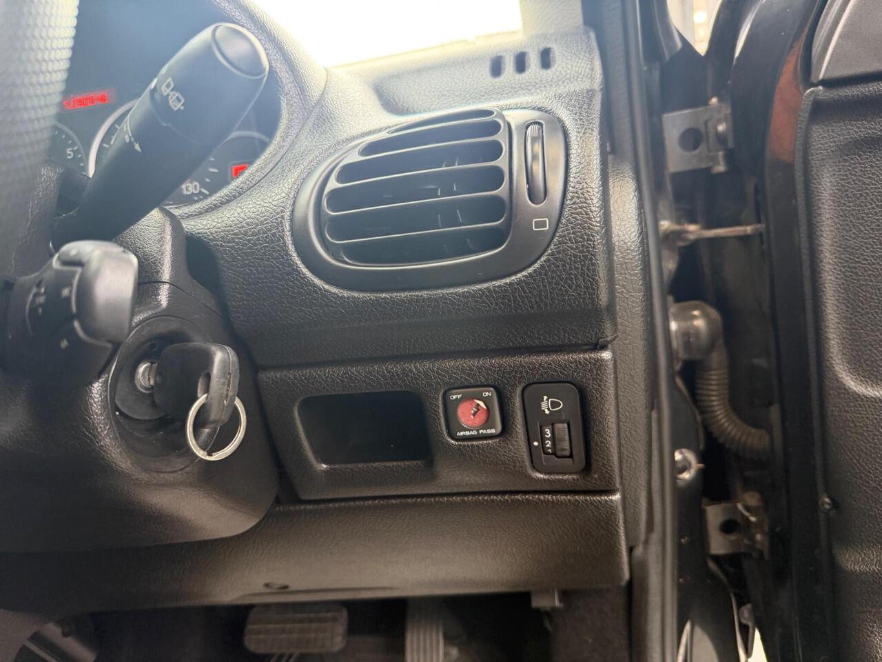 Peugeot 206 — photo 17