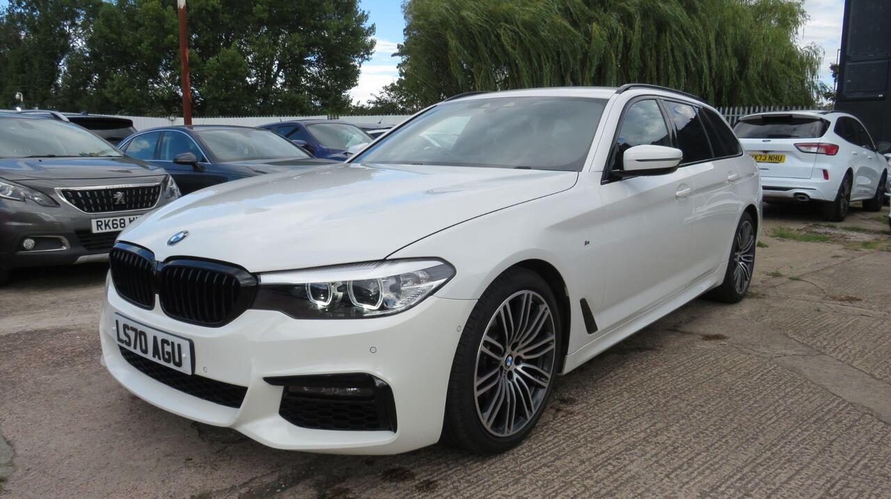 BMW 5 Series — photo 4
