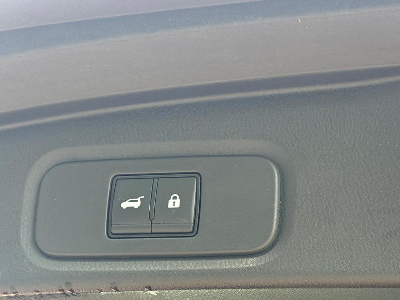 Nissan Qashqai — photo 11
