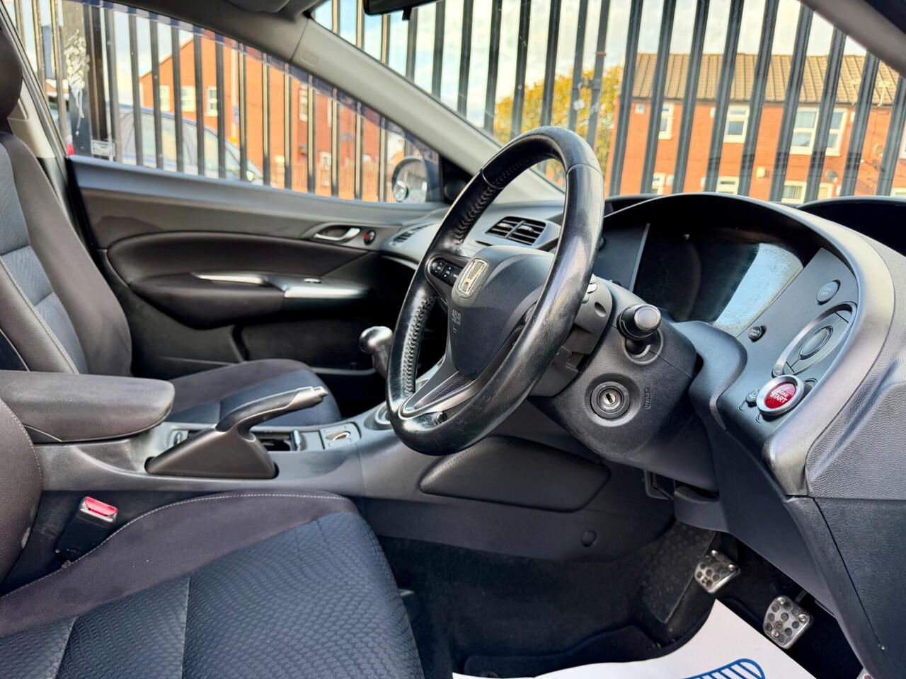 Honda Civic — photo 39
