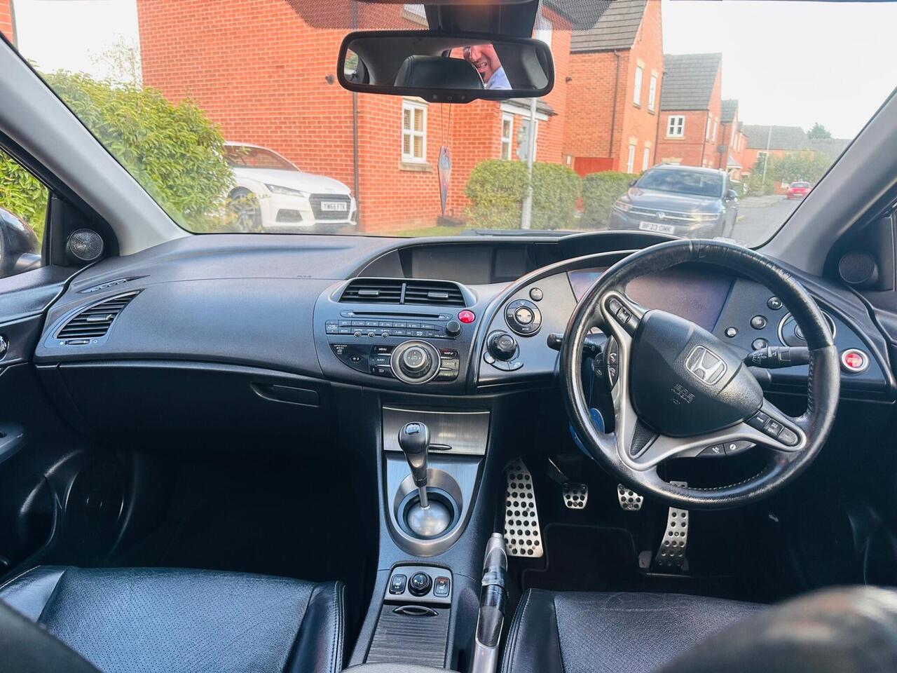 Honda Civic — photo 41