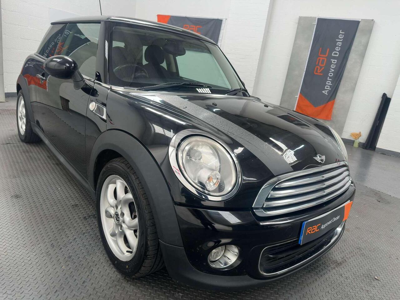 MINI Hatch — photo 7