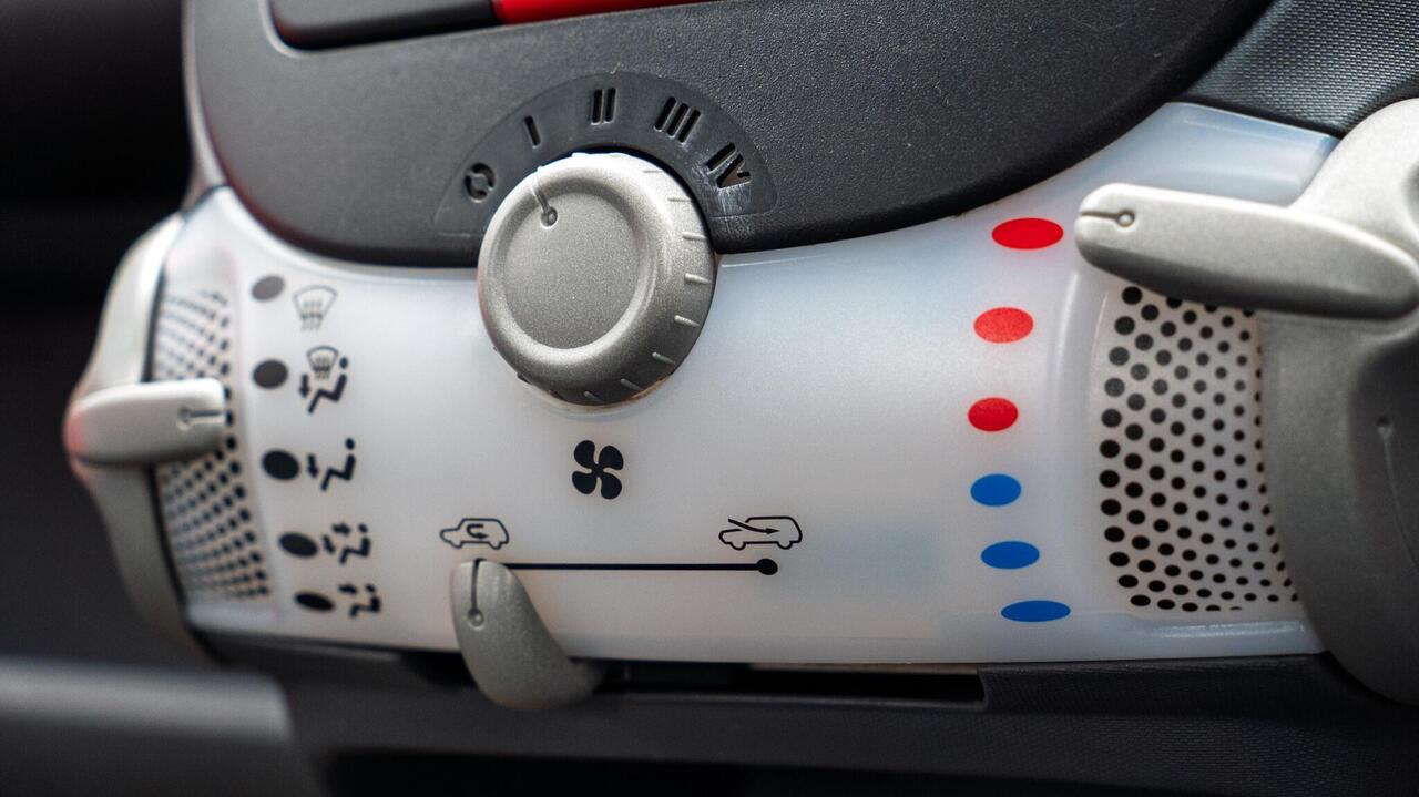 Citroen C1 — photo 28