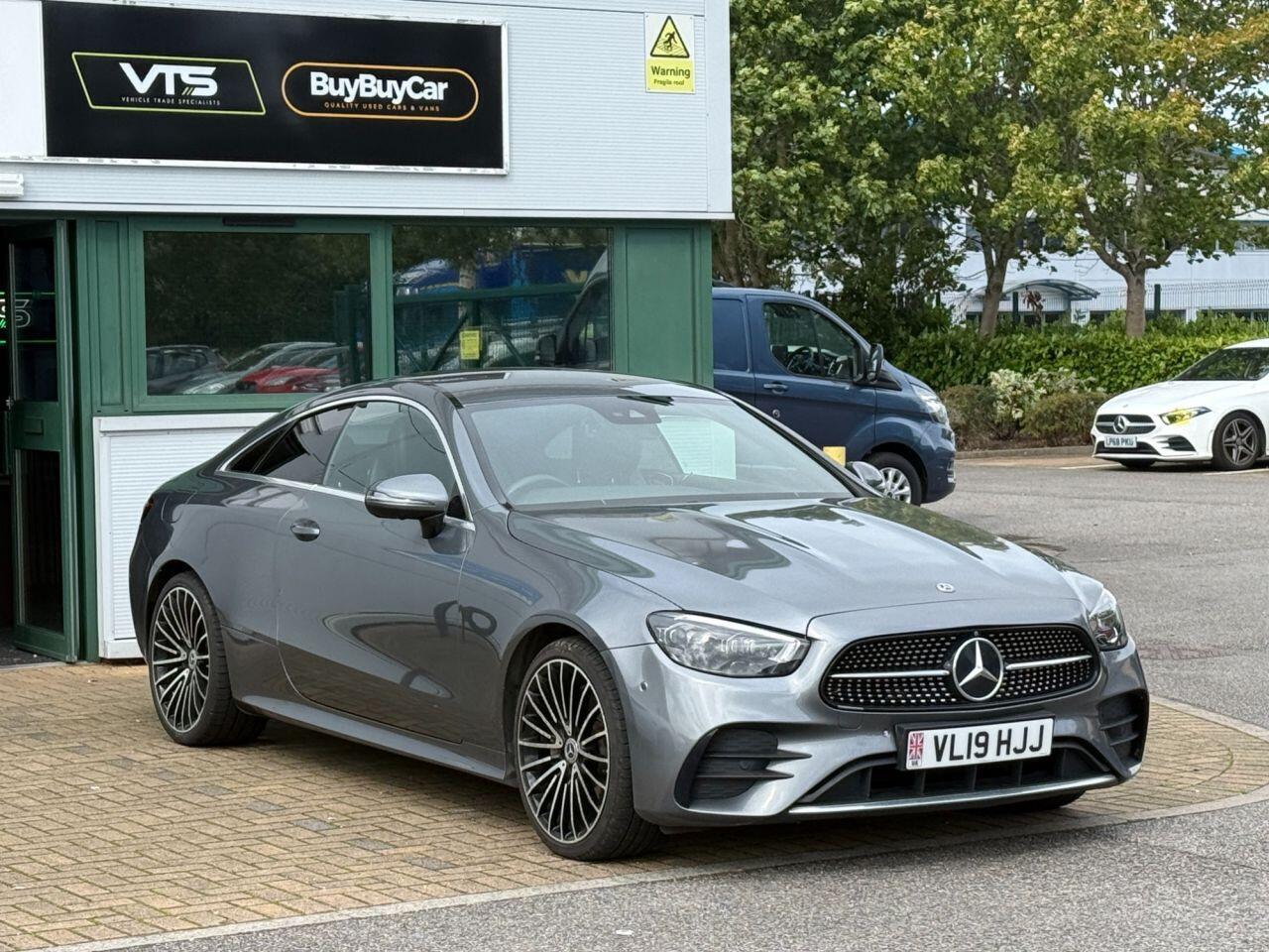 Mercedes-Benz E Class — photo 4