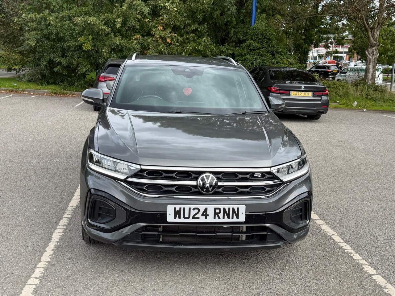 Volkswagen T-Roc — photo 1