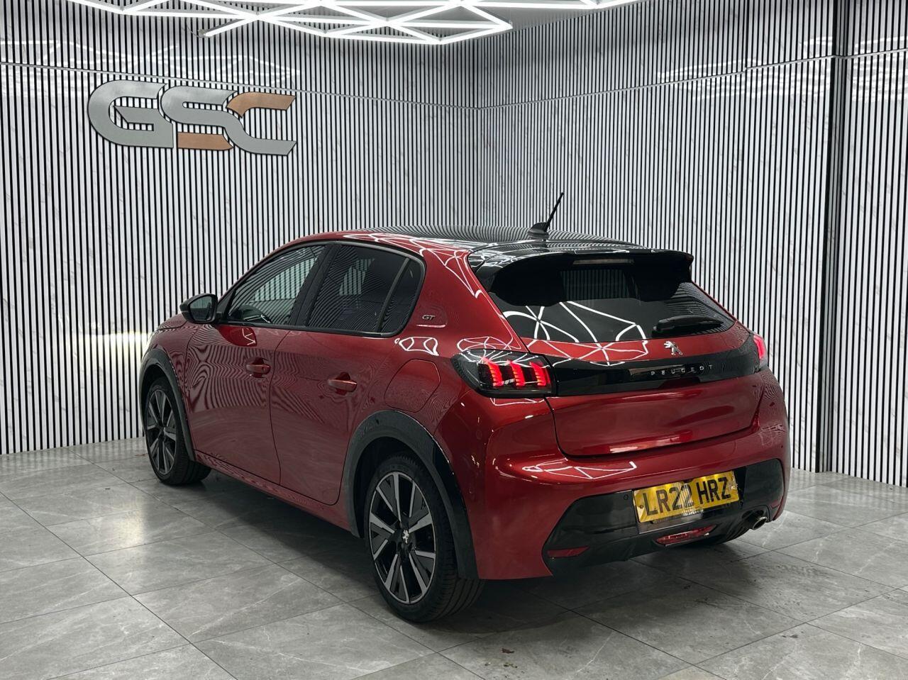 Peugeot 208 — photo 4