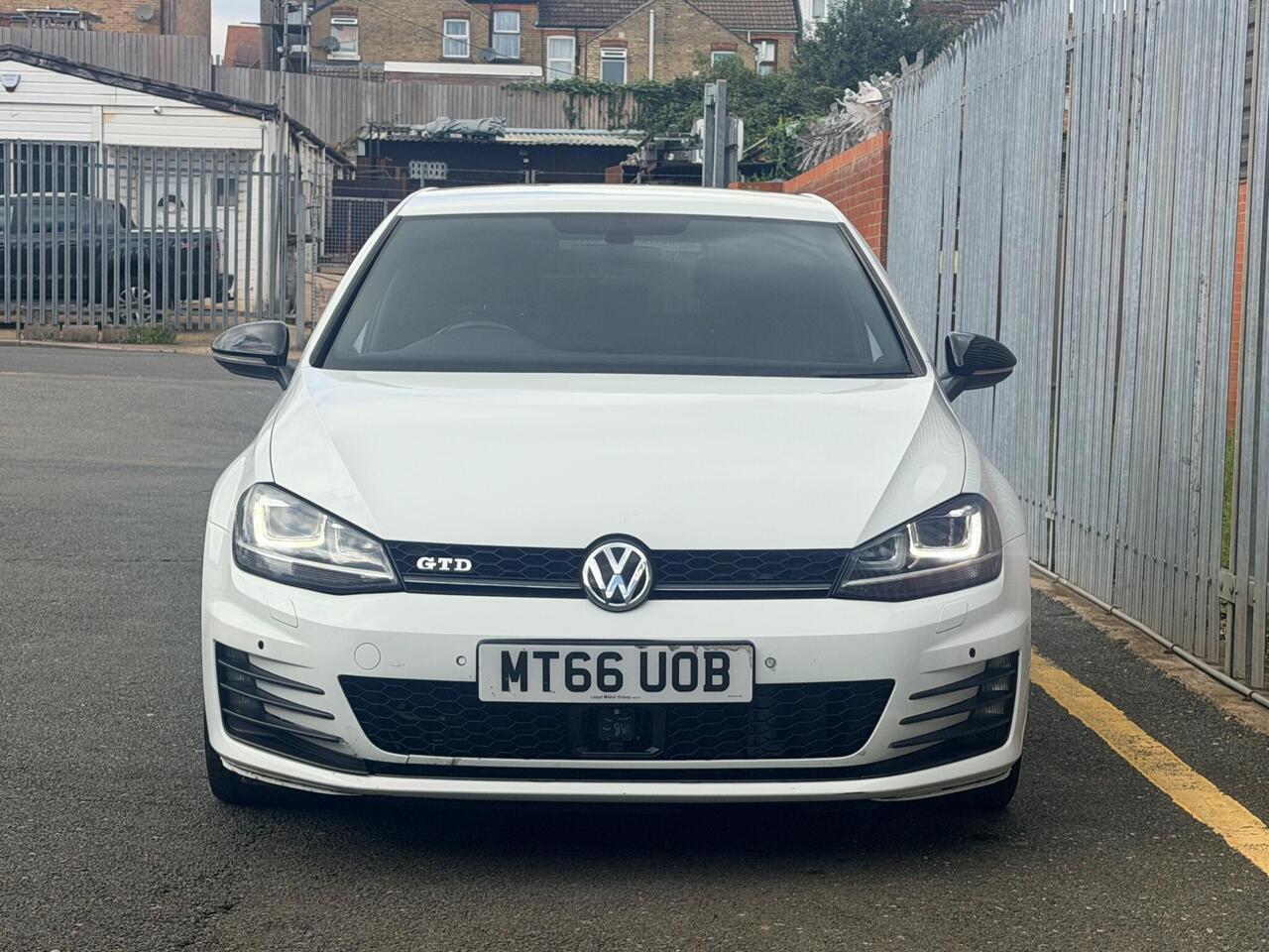 2016 Volkswagen Golf 2.0 TDI BlueMotion Tech GTD DSG Euro 6 (s/s) 5dr, photo 4