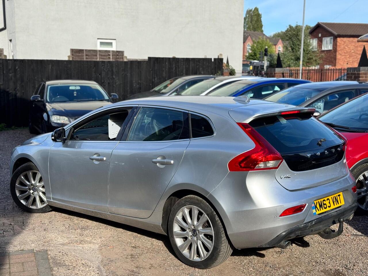 Volvo V40 — photo 4