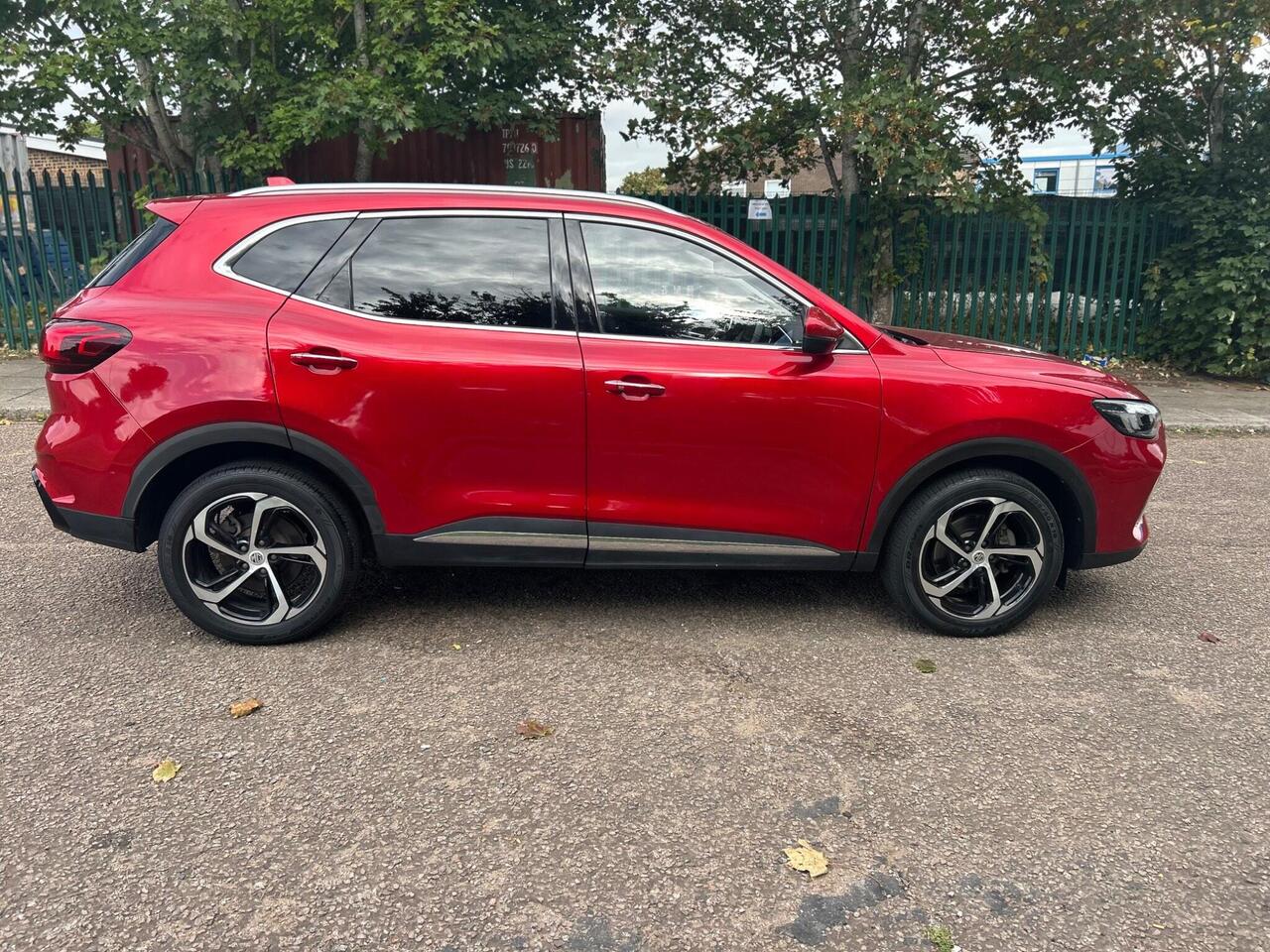 MG MG HS — photo 2