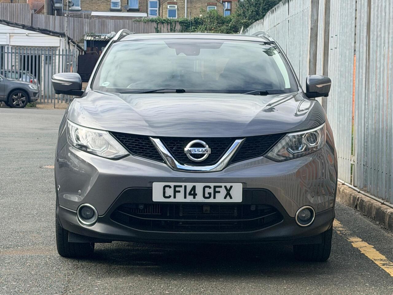 2014 Nissan Qashqai 1.6 dCi Tekna XTRON 2WD Euro 5 (s/s) 5dr, photo 4