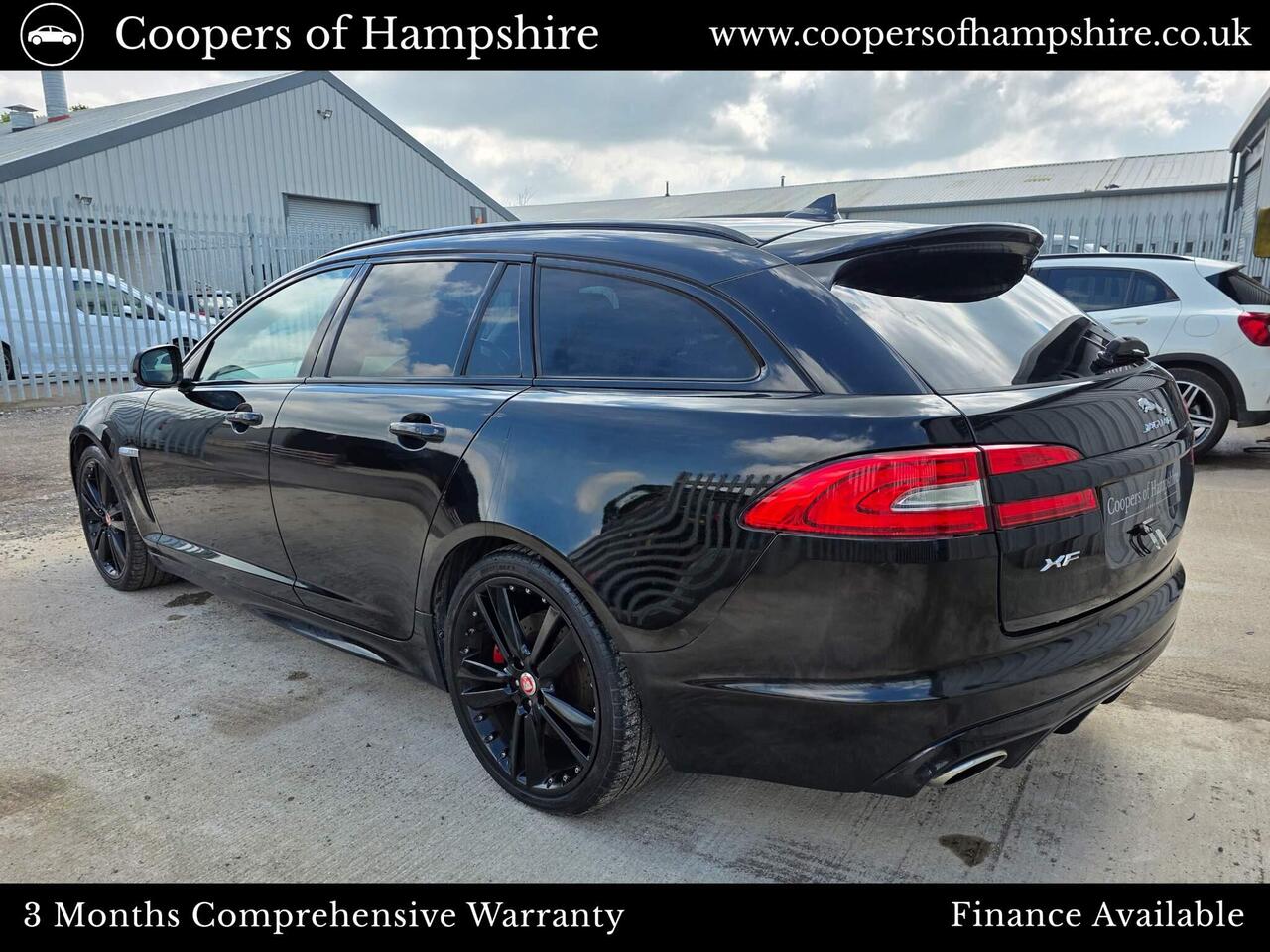 Jaguar XF — photo 13