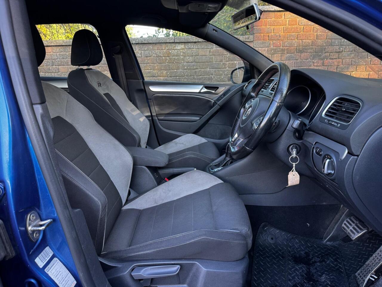 Volkswagen Golf — photo 19