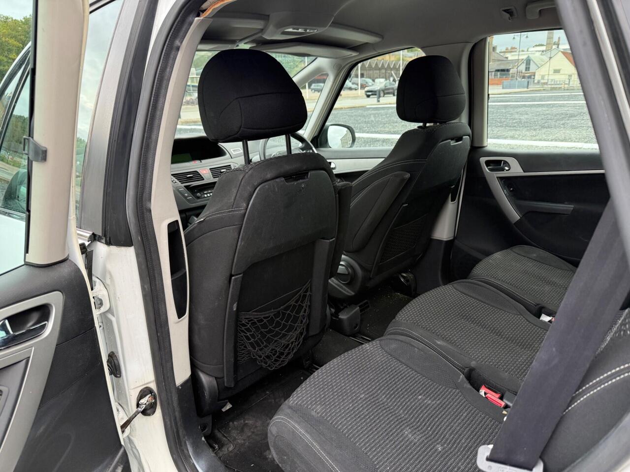 Citroen C4 Picasso — photo 22