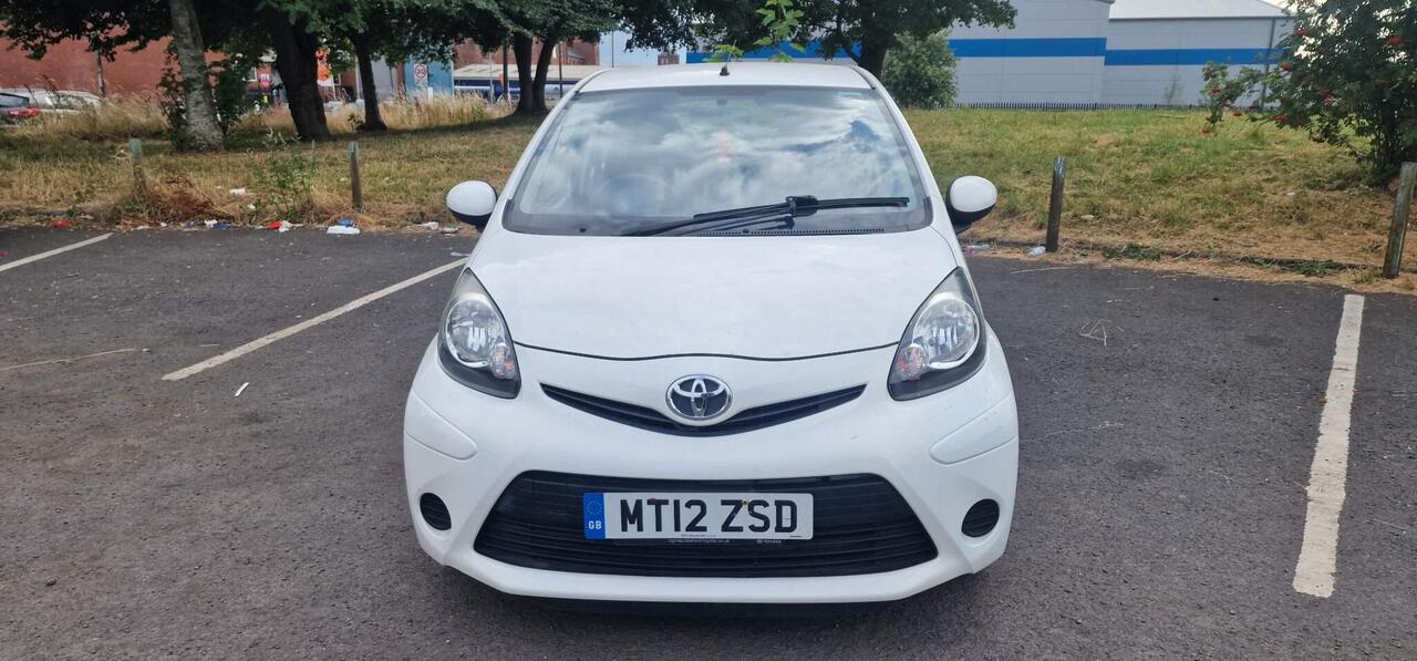 Toyota AYGO — photo 2