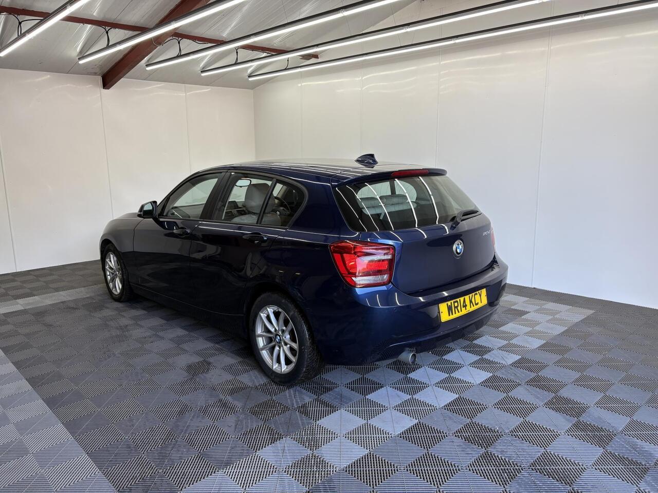 BMW 1 Series — photo 4