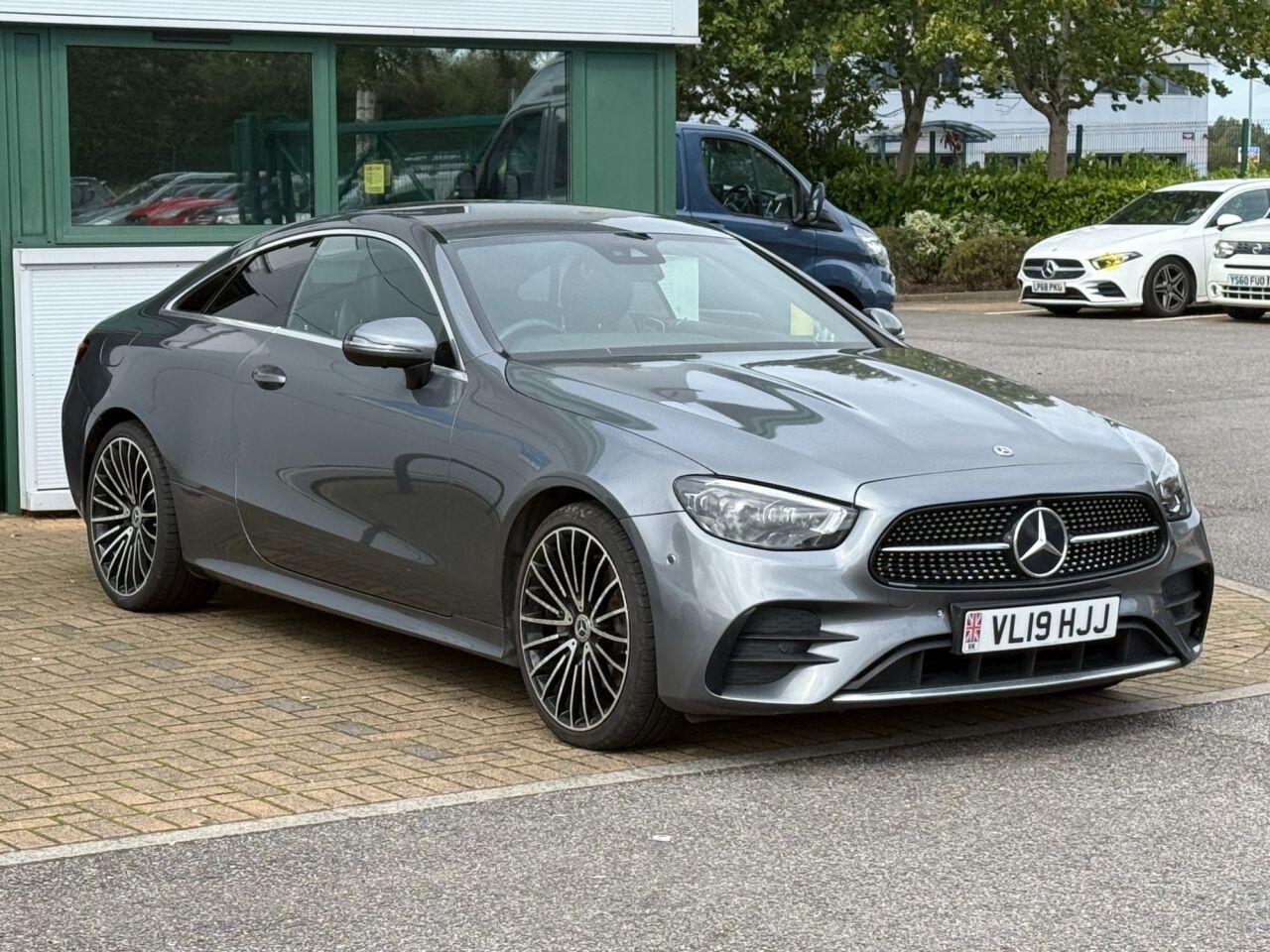 Mercedes-Benz E Class — photo 31