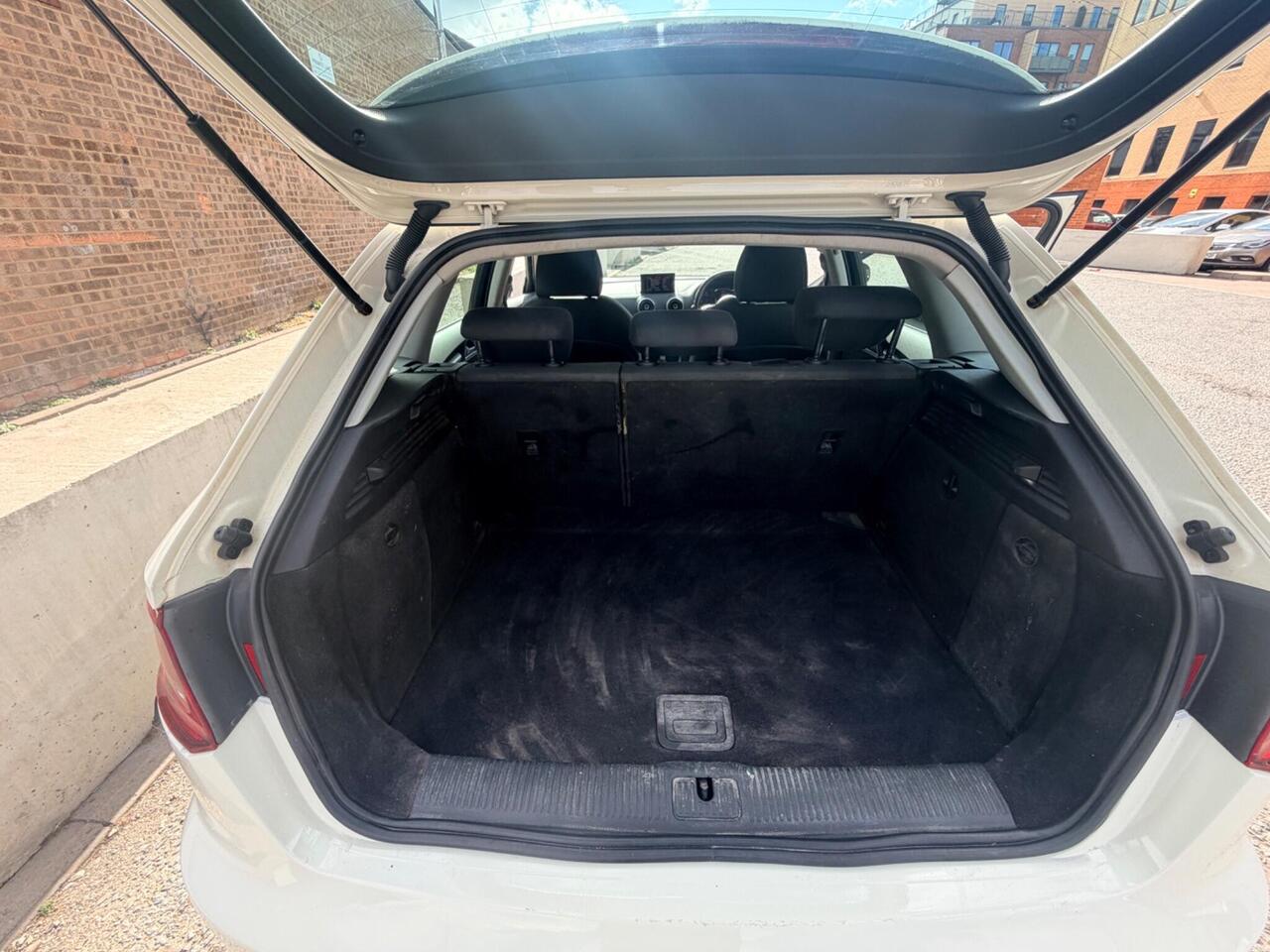 2013 Audi A3 1.6 TDI Sport Sportback Euro 5 (s/s) 5dr, photo 25